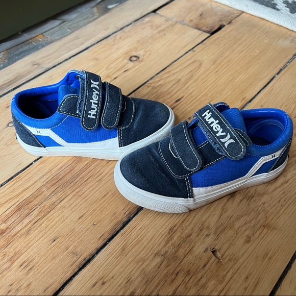 Hurley Velcro slip ons. - Picture 6 of 7